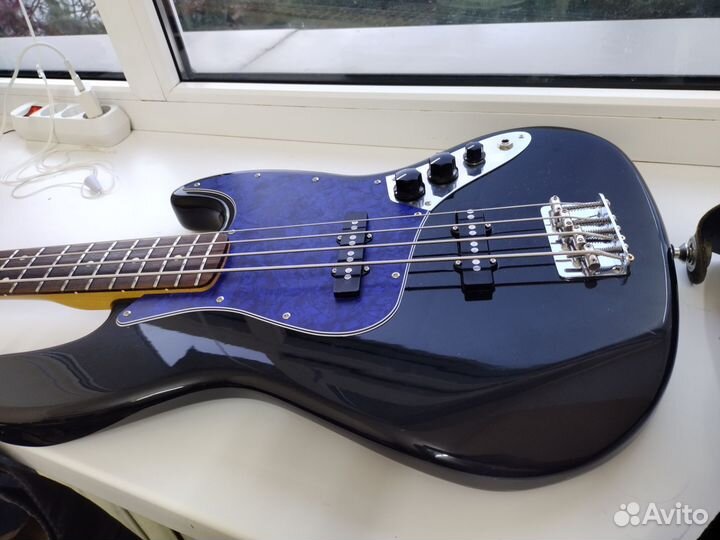 Бас гитара fender jazz bass