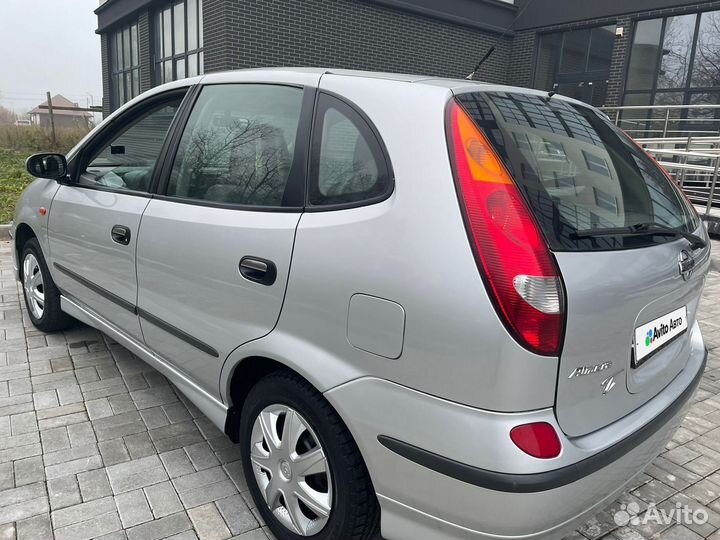 Nissan Almera Tino 1.8 МТ, 2001, 200 000 км
