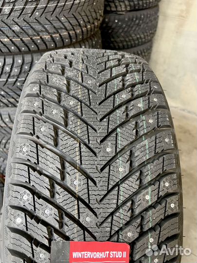 iLink Wintervorhut Stud II 235/50 R19 135U