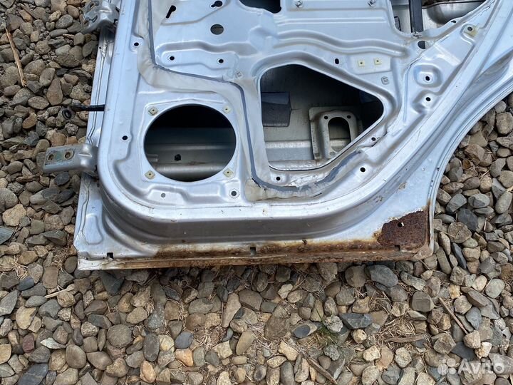 Задняя правая дверь Hyundai Getz