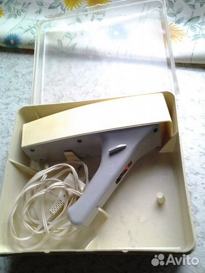 Фены разные 6 штук, Плойки 2 штуки