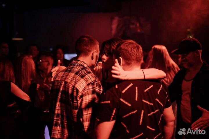 Арт-локация Malina Lounge