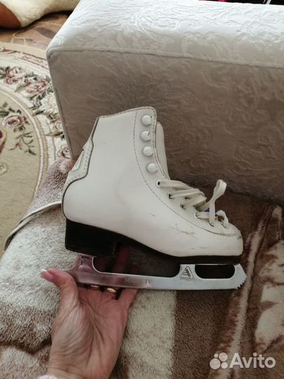 Фигурные коньки wifa 27