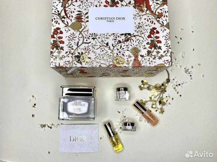 Подарочные наборы косметики Dior