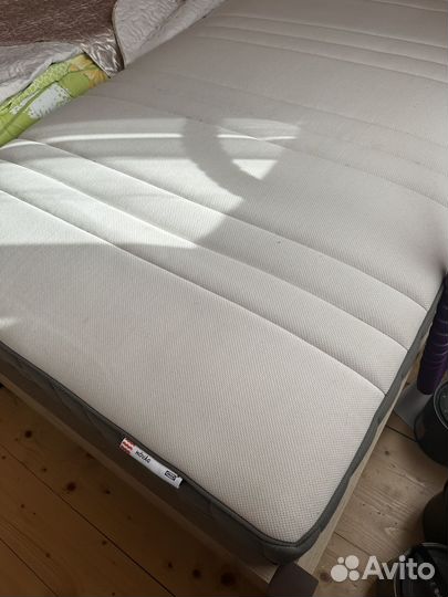 Кровать IKEA с матрасом