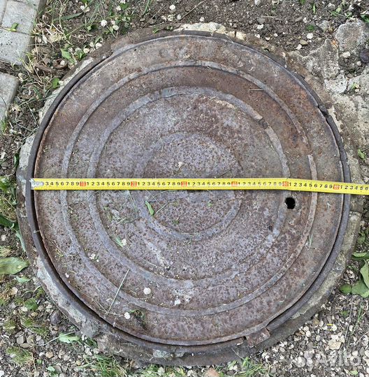 Люк чугунный бу