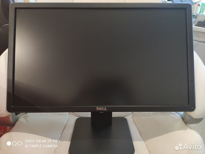 Монитор dell 22