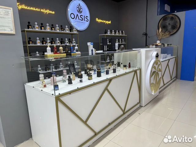 Торговый островок витрина
