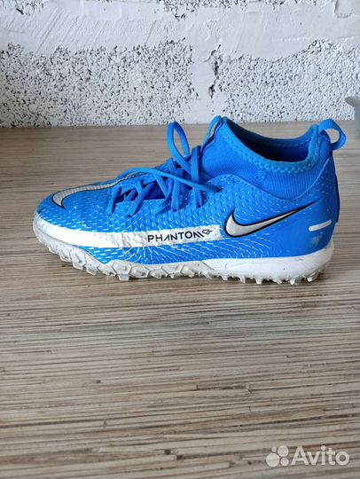 Сороконожки для футбола Найк. детские 35 размер