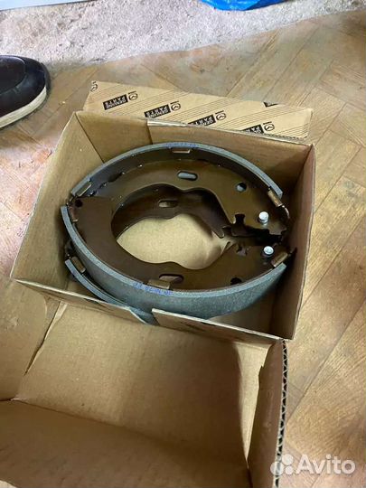 Тормозные колодки mazda