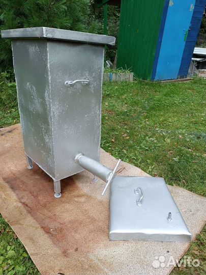 Коптильня холодного копчения с гидрозатвором