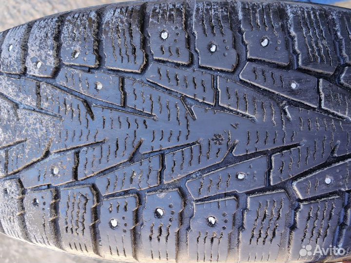 Nokian Tyres Hakkapeliitta 7 SUV 215/70 R16