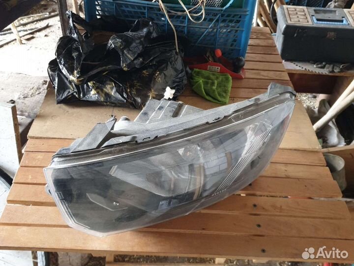 Фара на LADA granta