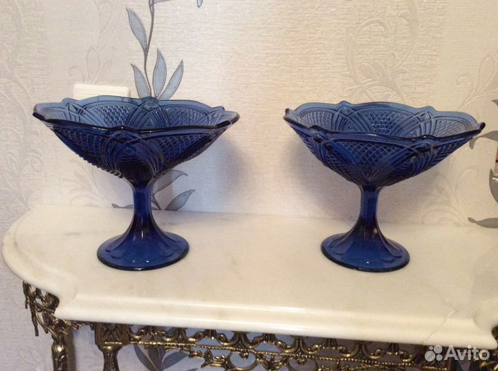 Ваза для фруктов на ножке цветное стекло СССР