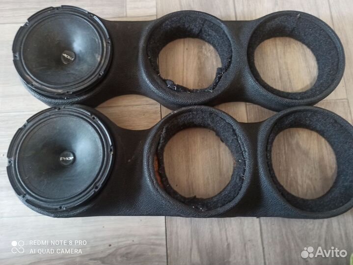 Колонки с подиумами