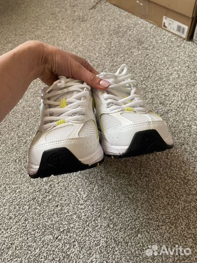 Кроссовки New Balance 530 р37 женские оригинал