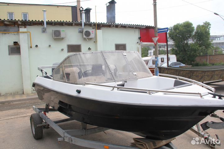 Лодка Астраханская Barracuda 49DC верфь RiverBoat