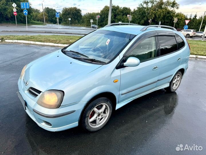 Nissan Tino 1.8 AT, 1998, 300 000 км