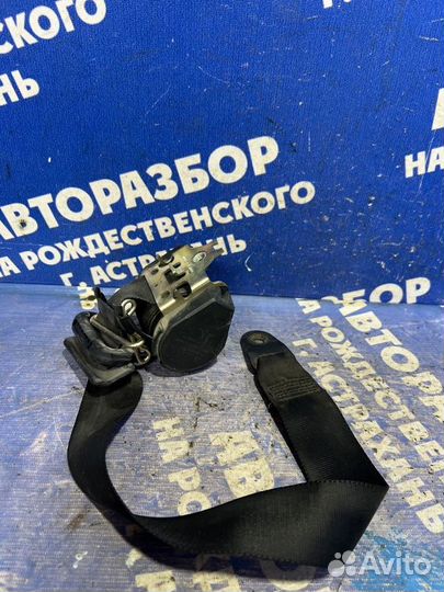 Передний левый ремень безопасности Ford Focus 1