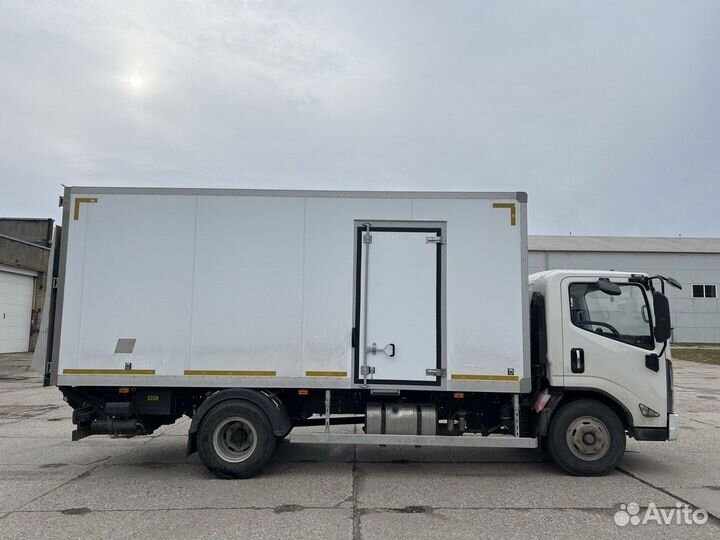 Изготовление и установка боковой двери