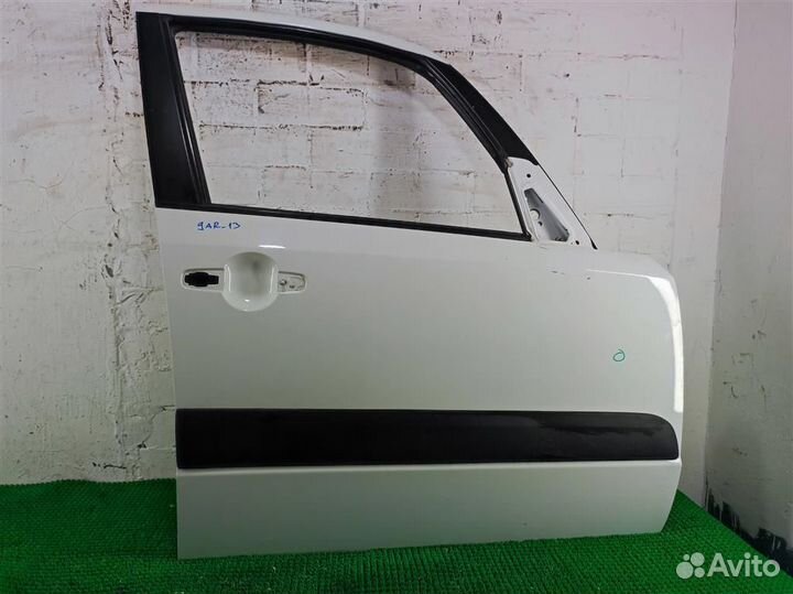 Дверь передняя правая Suzuki SX4 2008