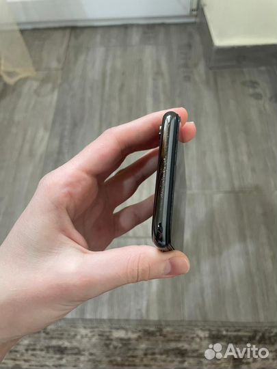 iPhone X, 256 ГБ