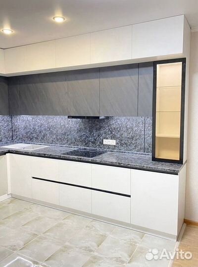 Кухонный гарнитур угловой в потолок на заказ