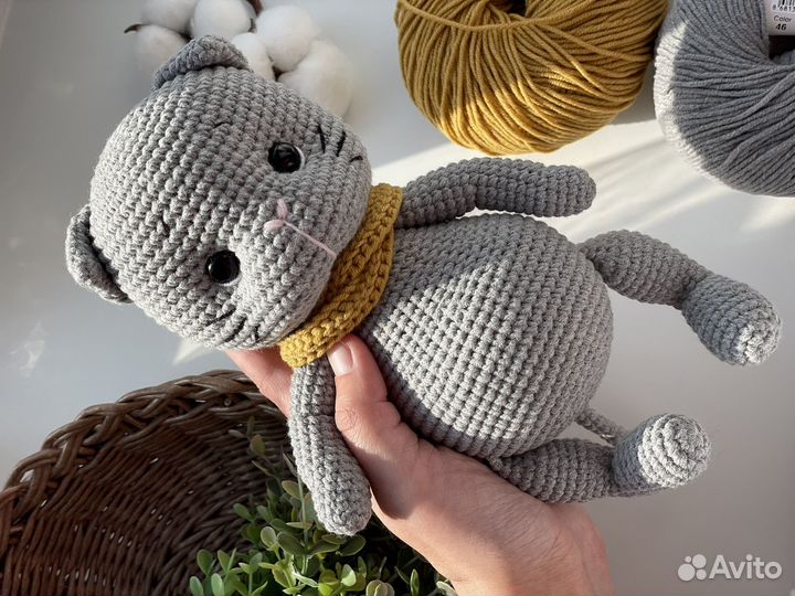 Вязаный котик