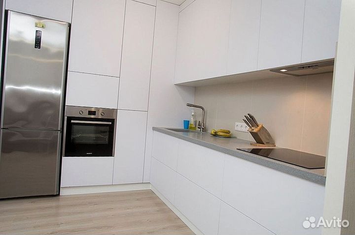 Кухня в потолок