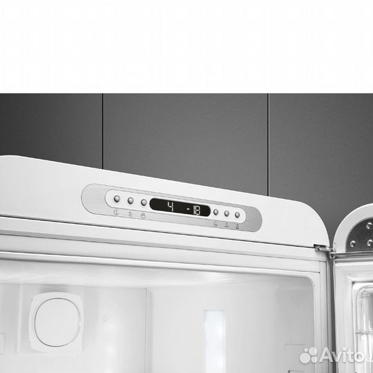 Холодильник Smeg FAB32RWH5