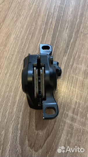 Калипер Shimano BR-MT200