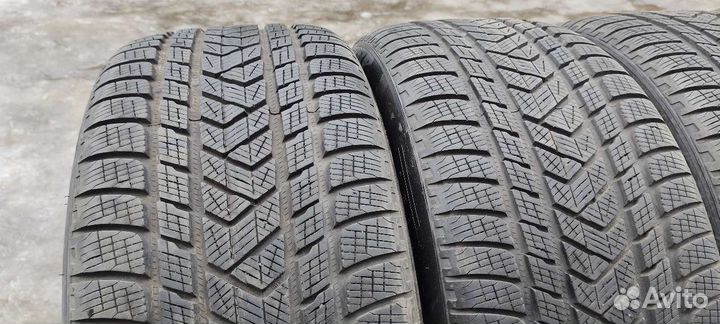 Pirelli Scorpion Winter 285/40 R21