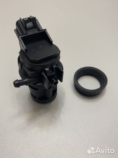 Насос омывателя лобового стекла Toyota