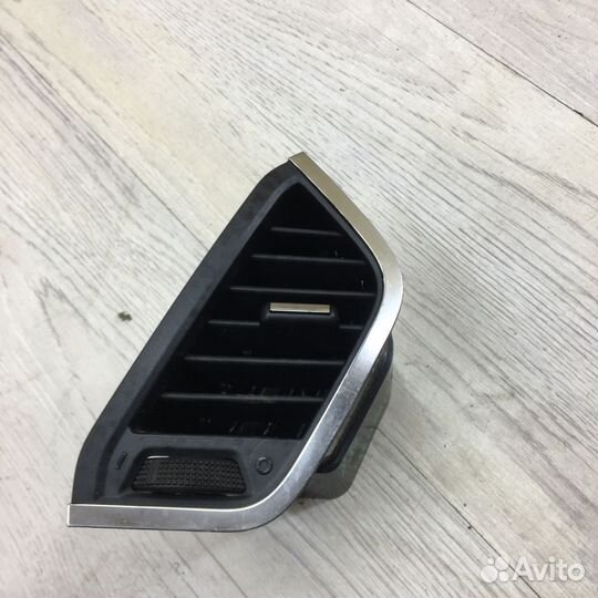 Дефлектор Воздуховод печки LADA xray Прав