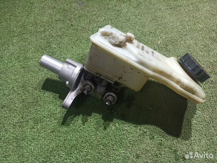 Главный тормозный цилиндр Renault Megane 2 седан