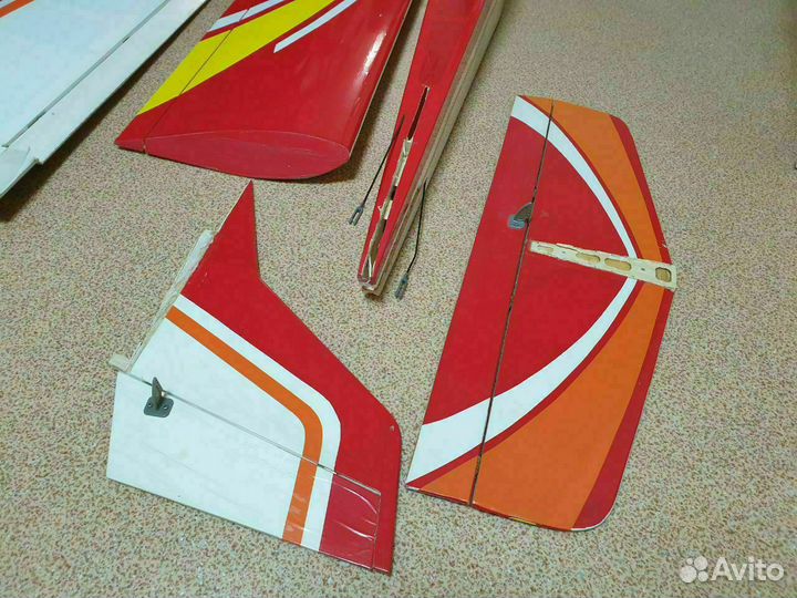 Деревянный самолет тренер