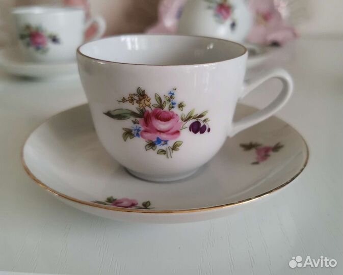 Горка для фруктов и кофейные пары