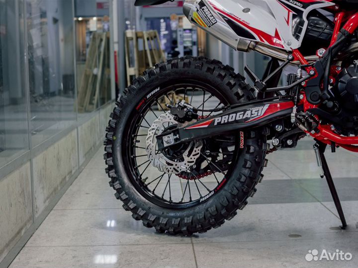 Мотоцикл эндуро Progasi Super MAX 300 витрина