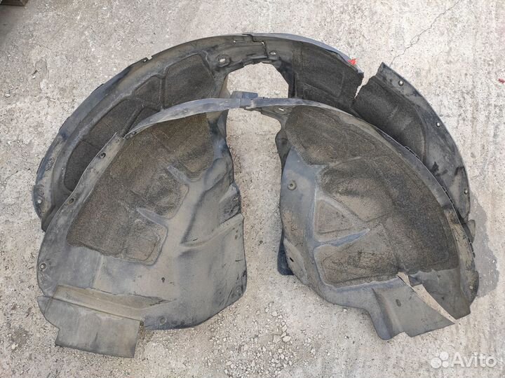 Подкрылок передний на Opel Astra J GTC