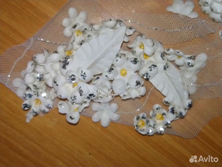 Украшение белое для шляпки, платья, декор