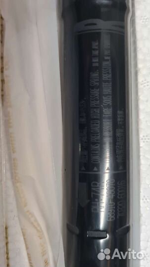 Амортизатор двери бакажника правый Lexus Rx IV