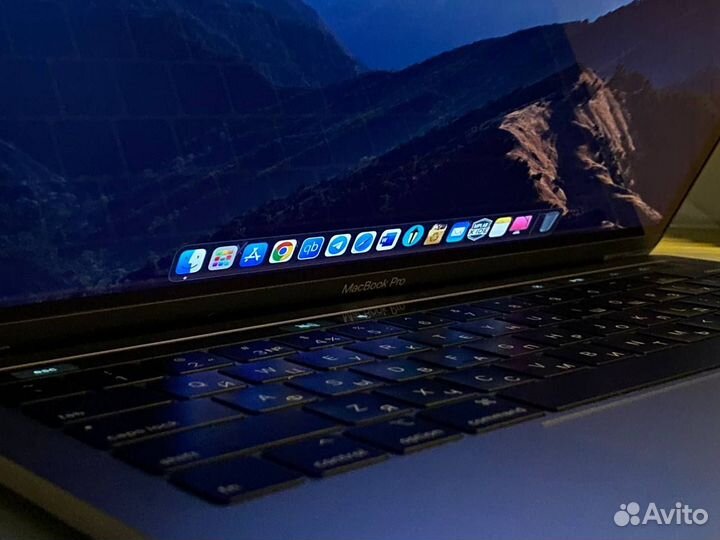 Macbook pro 13 2018 touch bar 256 gb