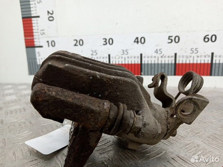 Суппорт задний левый для Audi A4 B6 8E0615423G