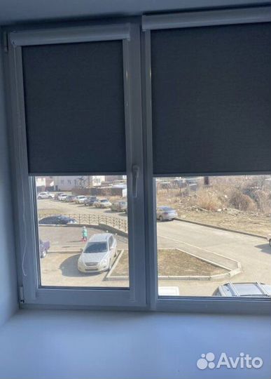 Рулонные шторы блэкаут в коробе E7730
