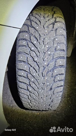 Nokian Tyres Hakkapeliitta 9 205/55 R17 94T