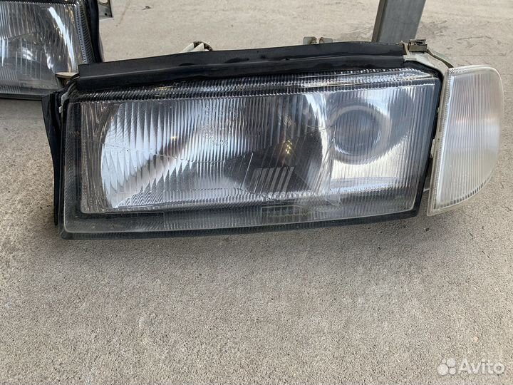 Фара левая правая Skoda Octavia a4