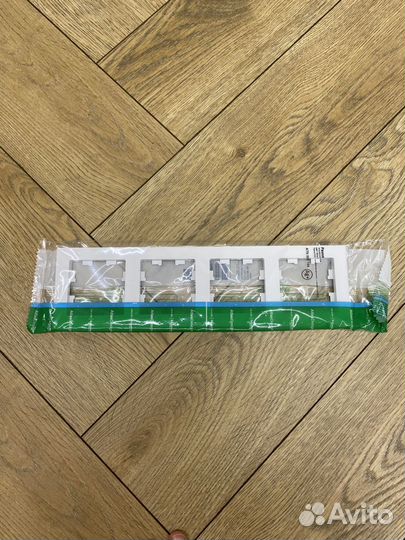 Розетки и рамки Schneider Electric