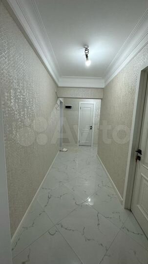 2-к. квартира, 65 м², 2/10 эт.