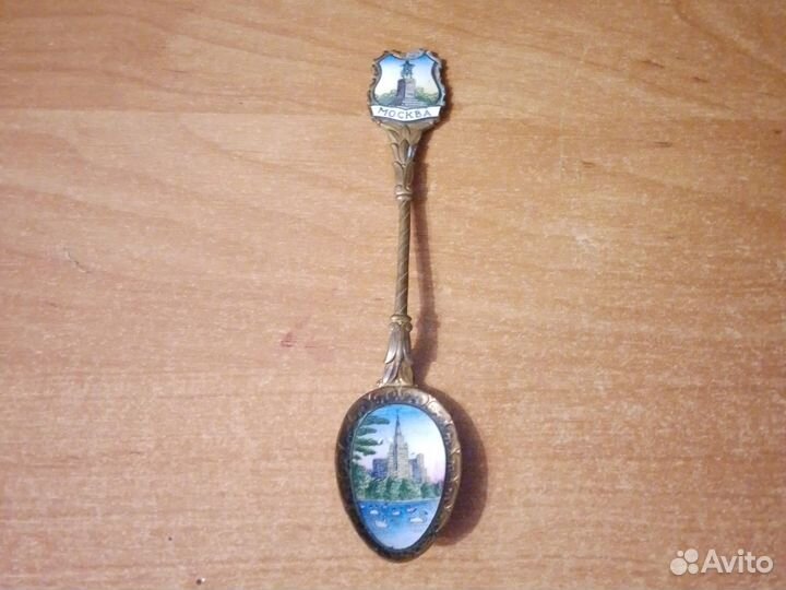 Ложка москва 10-ти летней давности