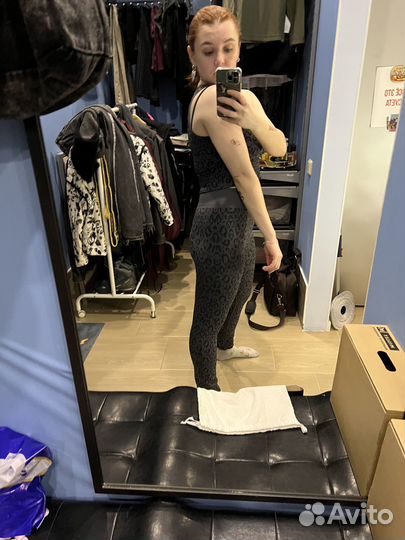 Леопардовый спортивный костюм легинс и топ Sela